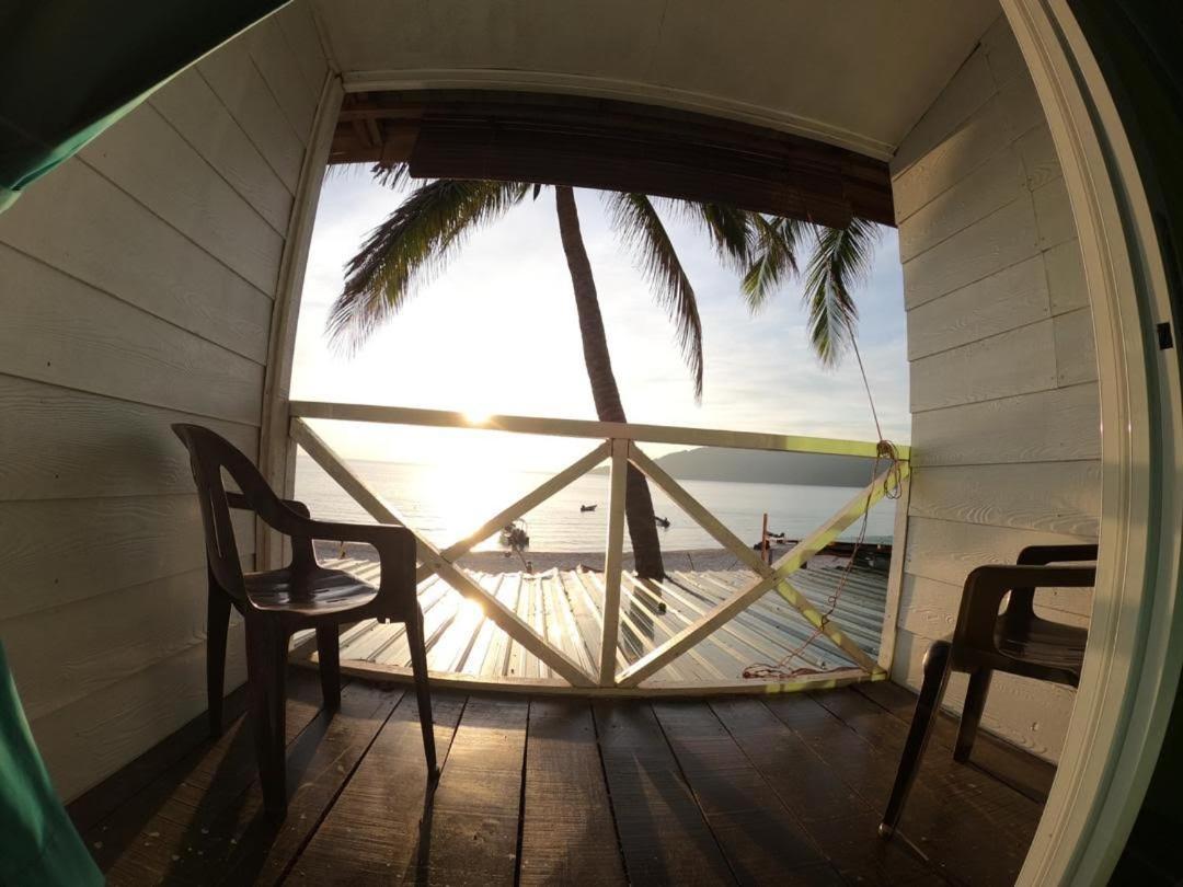 Seahorse Diver Guesthouse Kampong Pasir Panjang  Екстер'єр фото